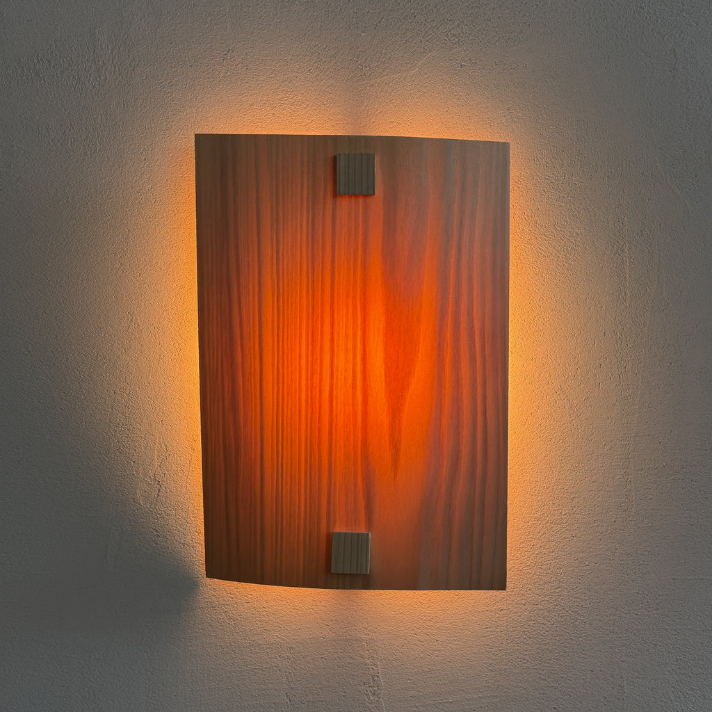An(ne) Wall Light